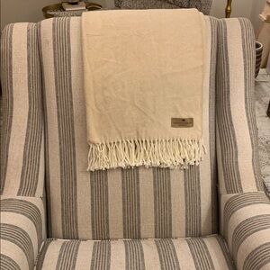 Lands Down Under Herringbone Throw